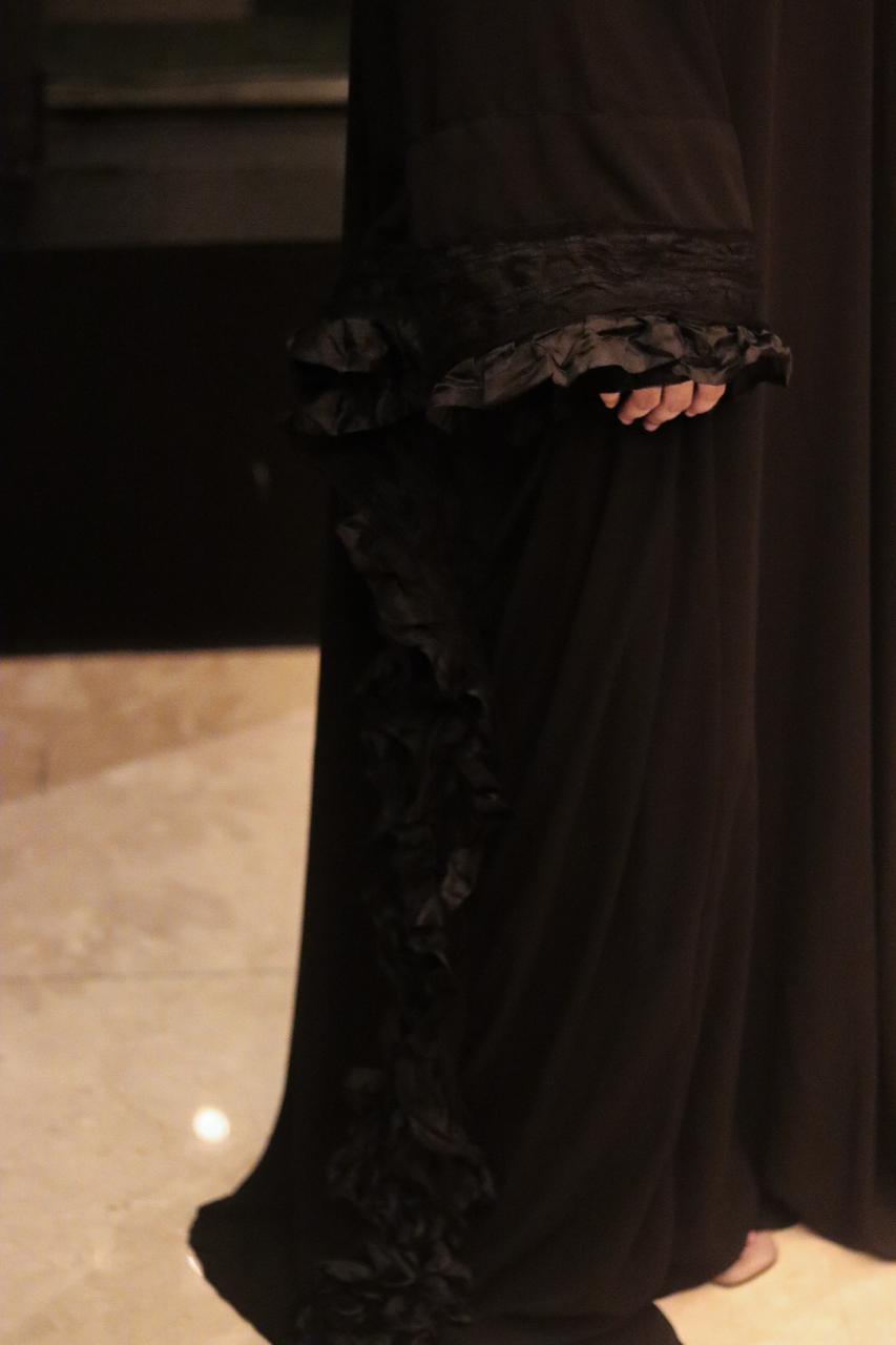 Georgette Frill kaftan Abaya with hijab
