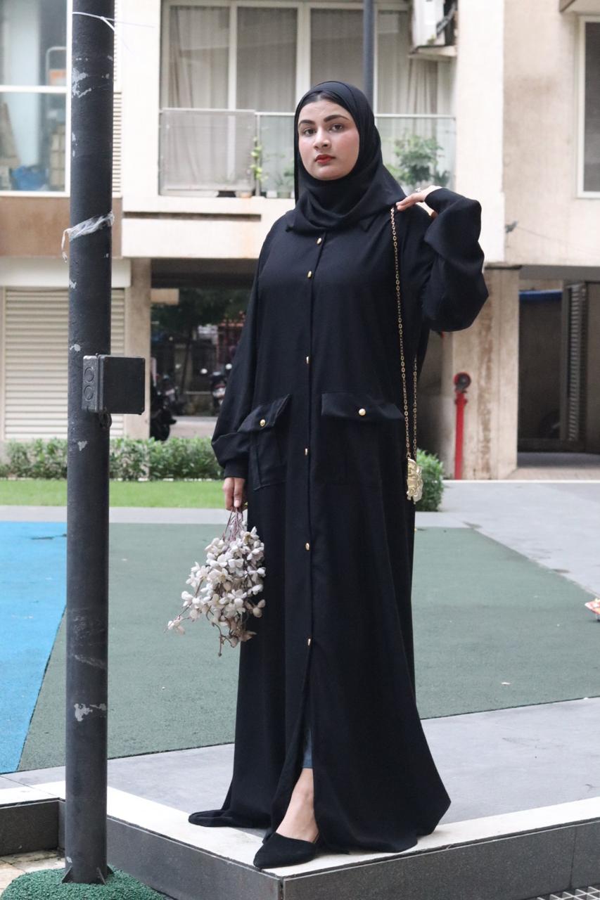 Black pocket Abaya (with hijab)