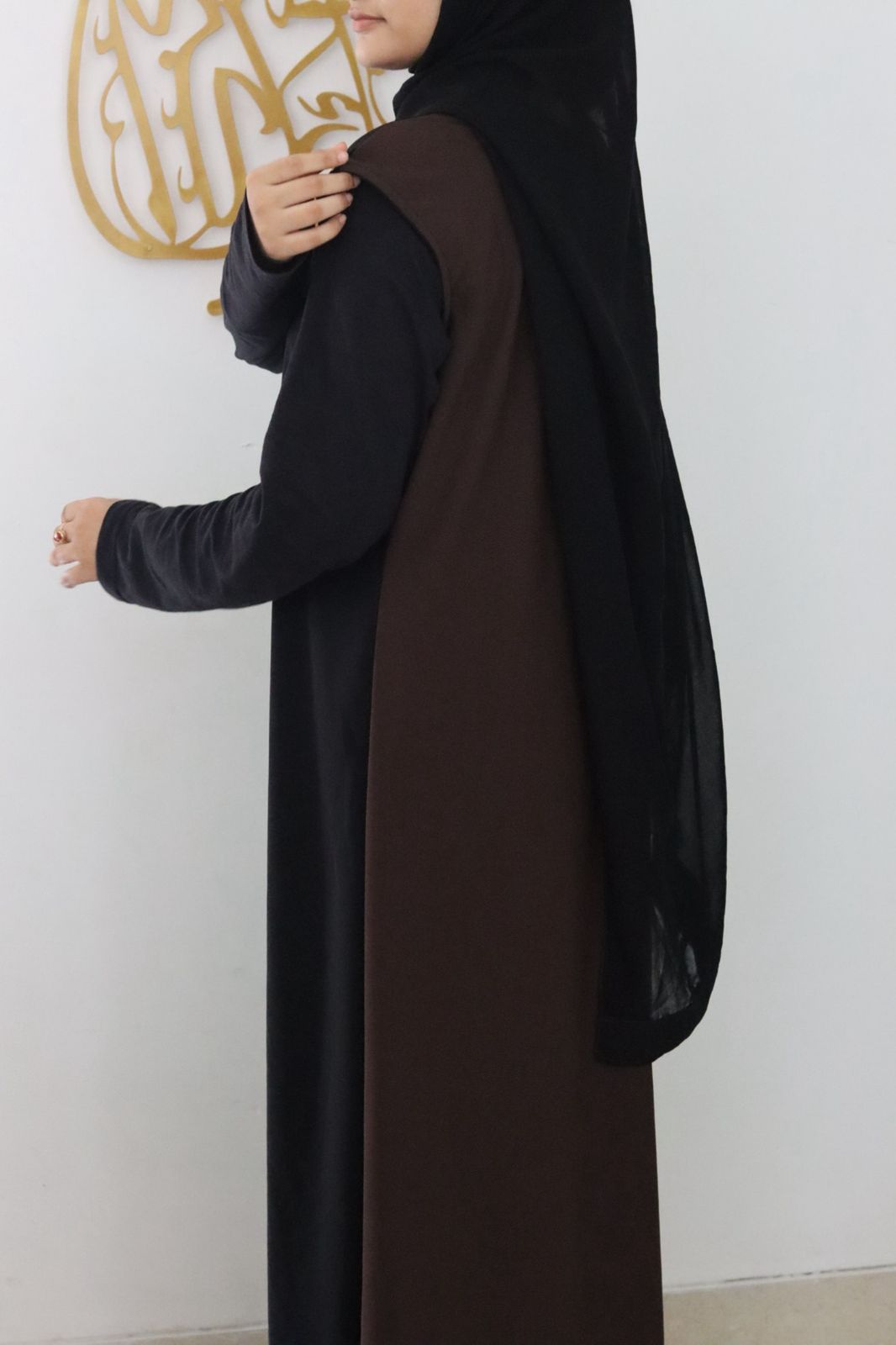 2 in 1 inner slit - sleeveless brown & black