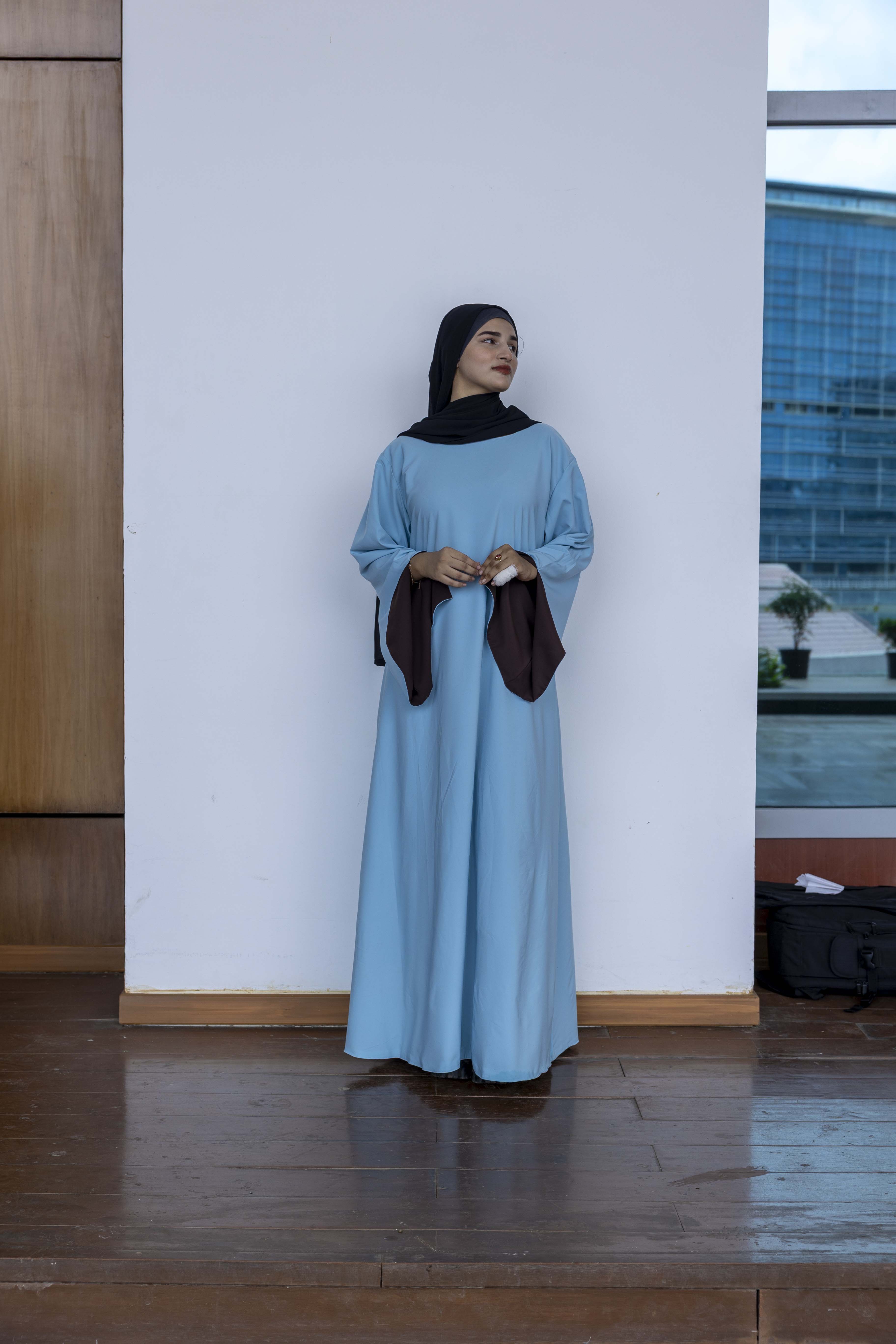 2-in-1 Reversible abaya – Brown & blue