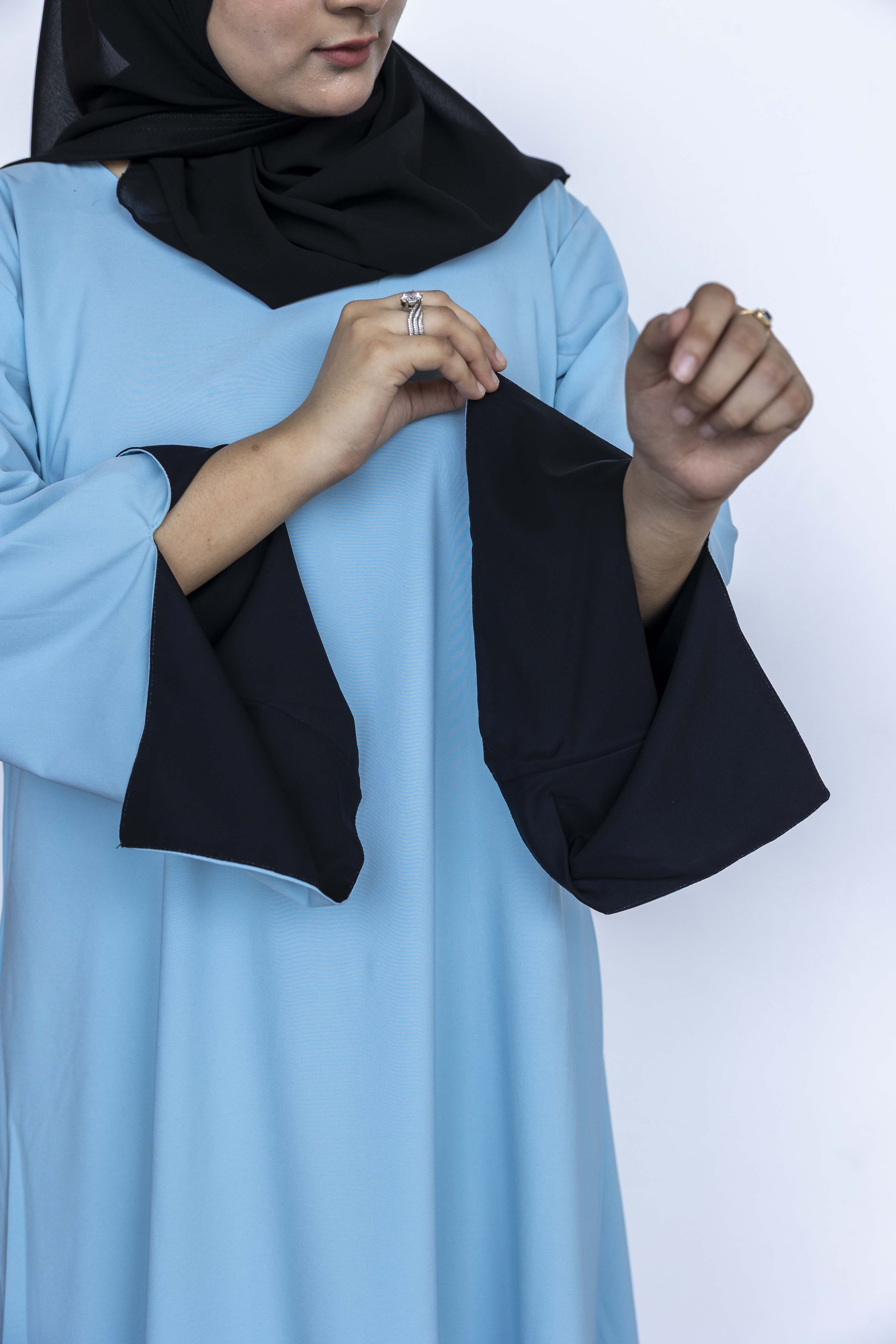 2-in-1 Reversible abaya – Black & blue