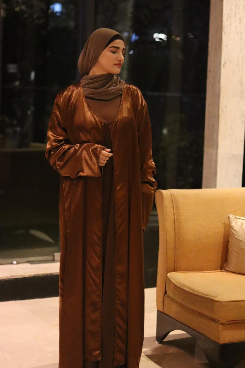 Brown luxe 2pc abaya set with inner slit & matching satin shrug