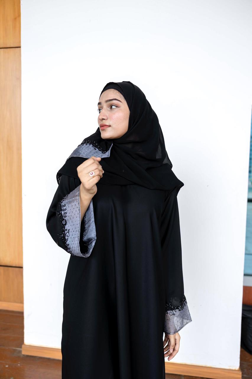 Noura luxe handwork abaya (with Hijab)