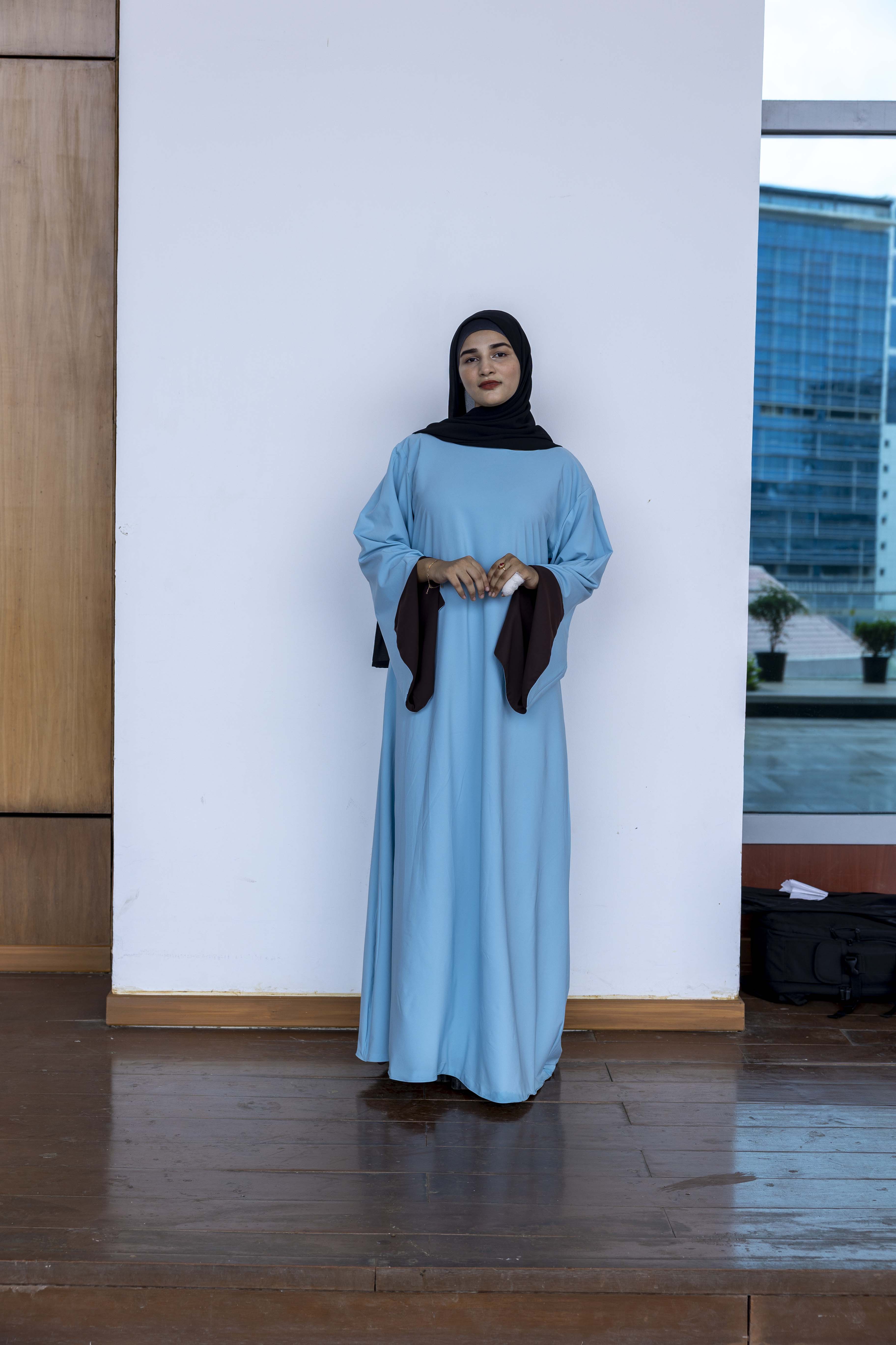 2-in-1 Reversible abaya – Brown & blue