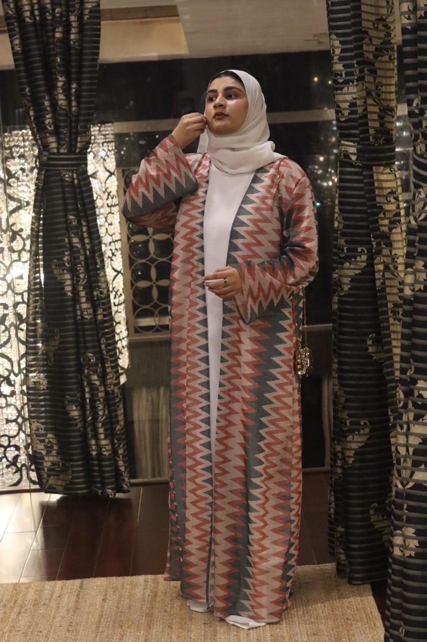 2pc Vibrant vogue Shrug abaya (with inner slit )