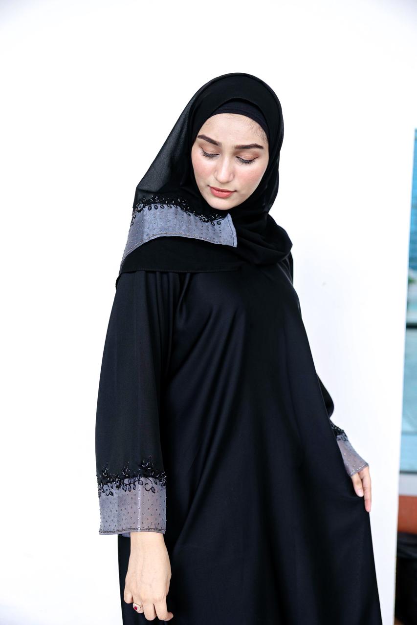 Noura luxe handwork abaya (with Hijab)