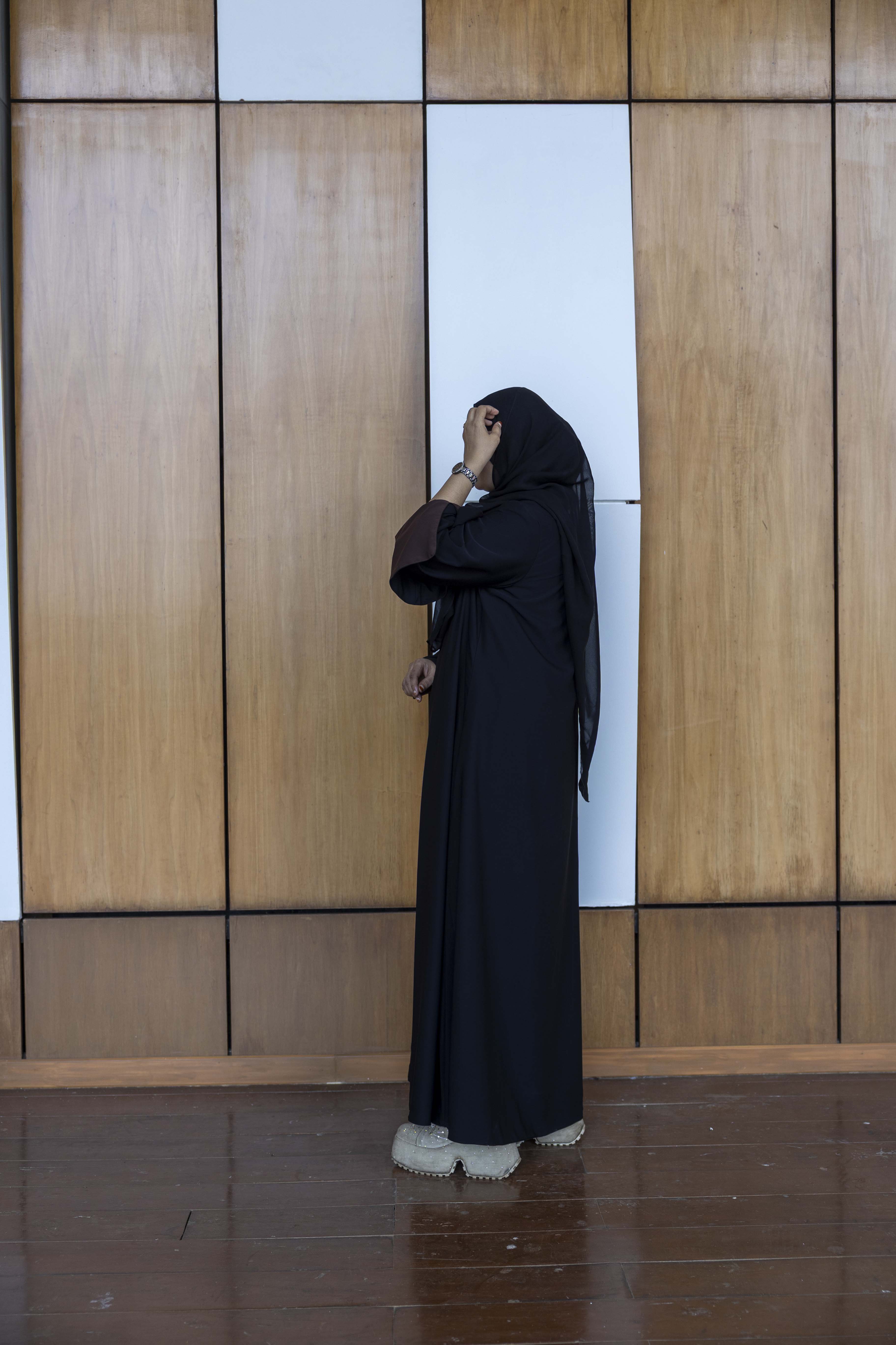 2-in-1 Reversible abaya – Brown & black