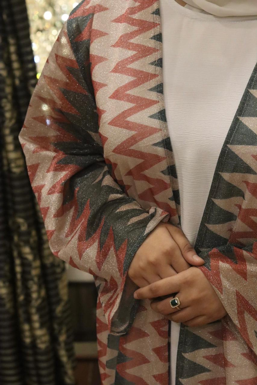 2pc Vibrant vogue Shrug abaya (with inner slit )
