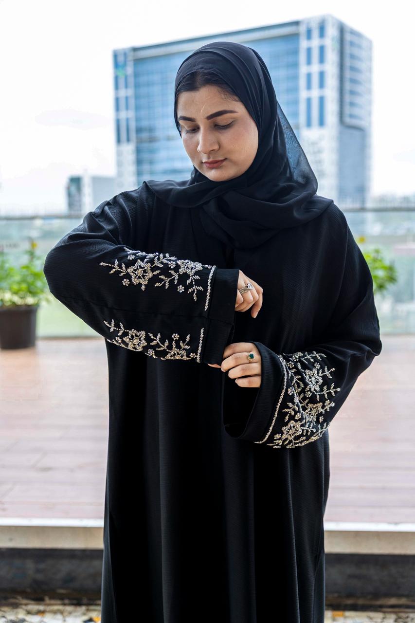Noor al khayt handwork abaya (with Hijab)