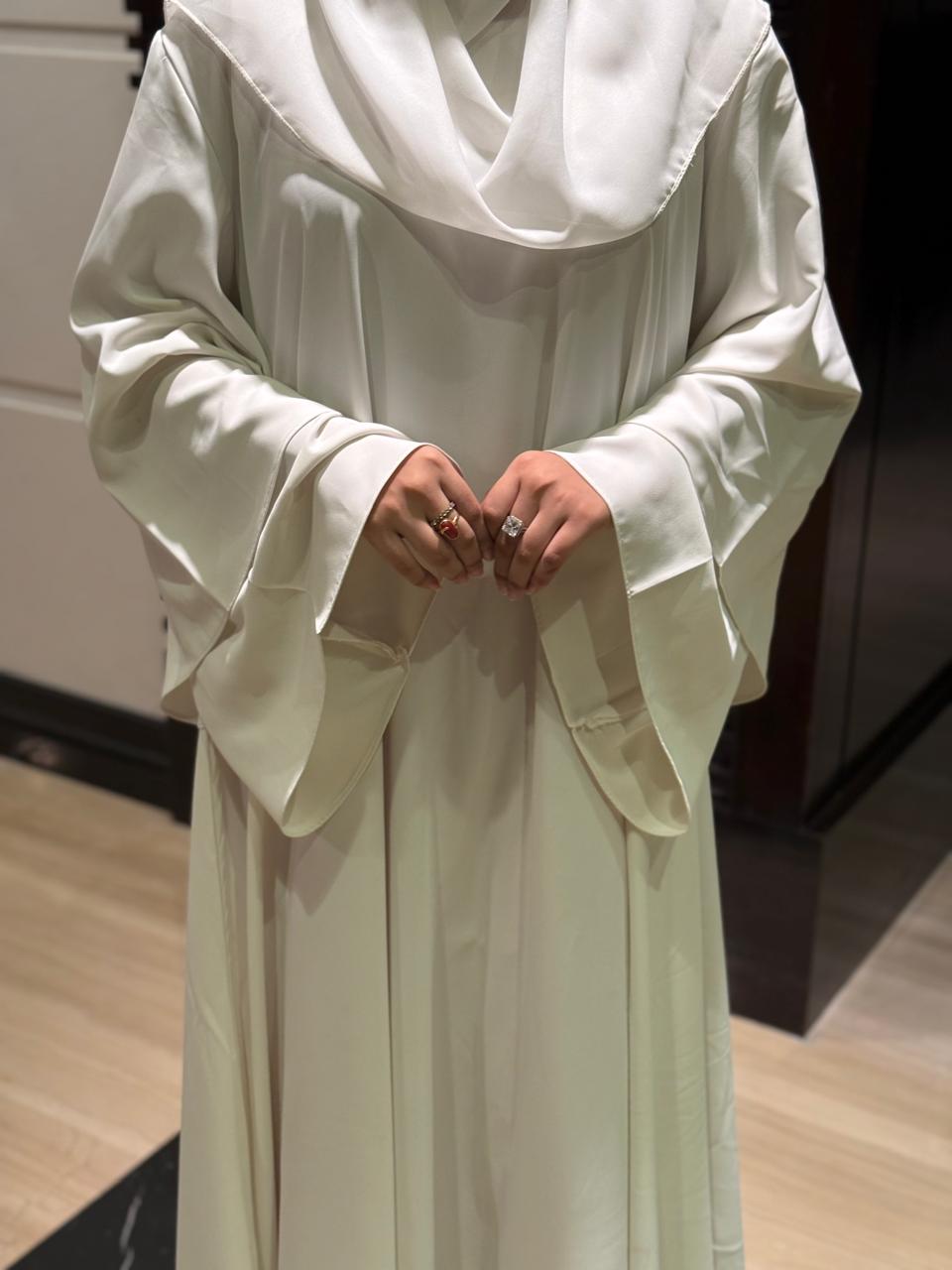 Flare sleeves Umrah Abaya  (hijab included)